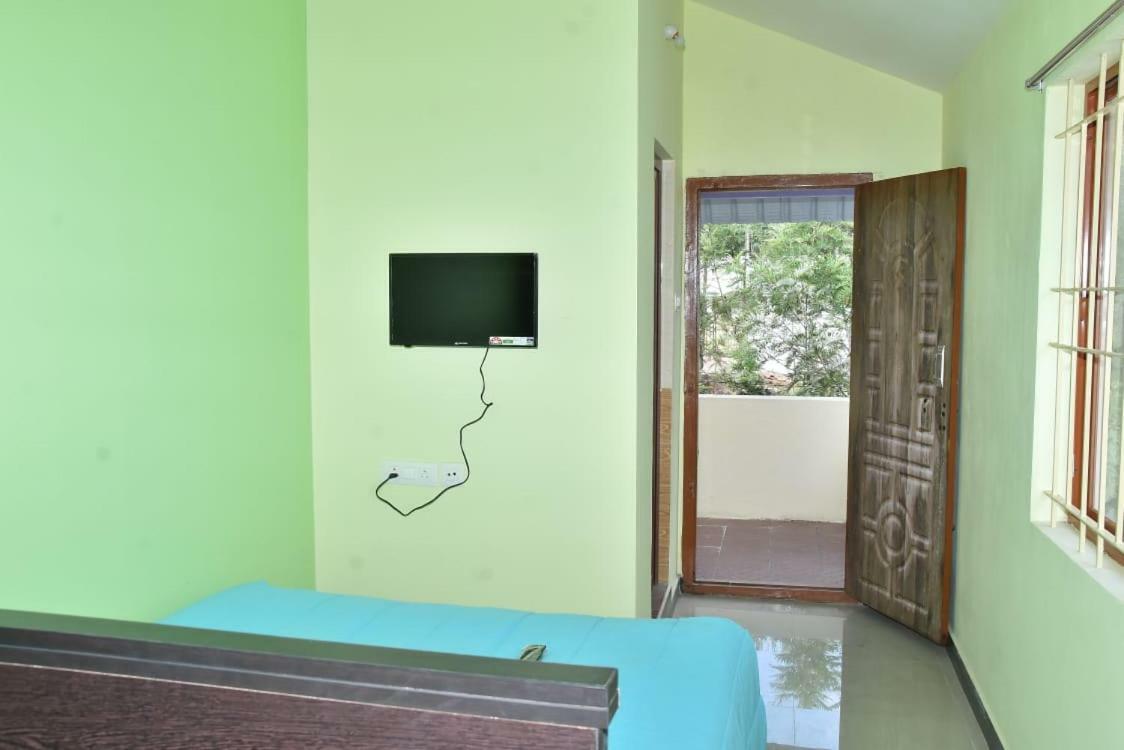 Tom And Jerry Resorts Єркауд Екстер'єр фото
